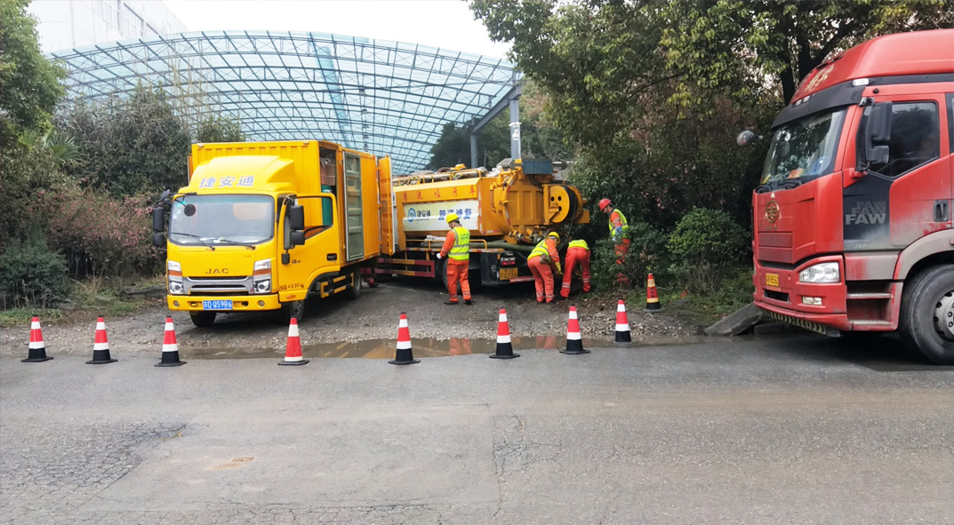 覃塘成区雨污水管网“四位一体”检测疏通项目